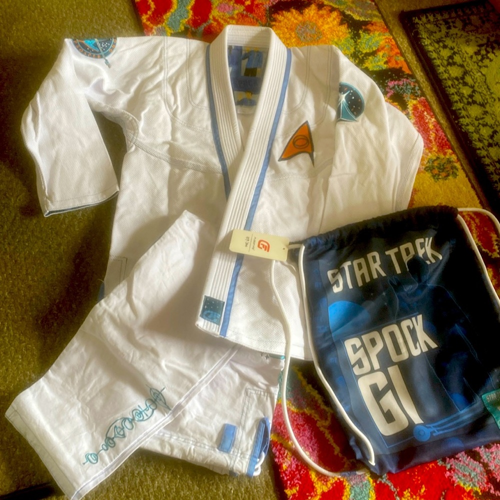 LIMITED EDITION 159/300 Star Trek Spock Fusion jiu jitsu gi - like new! | A2